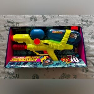 New In Box Vintage Larami 90’s Super Soaker XP 70 Air Pressure Sprayer